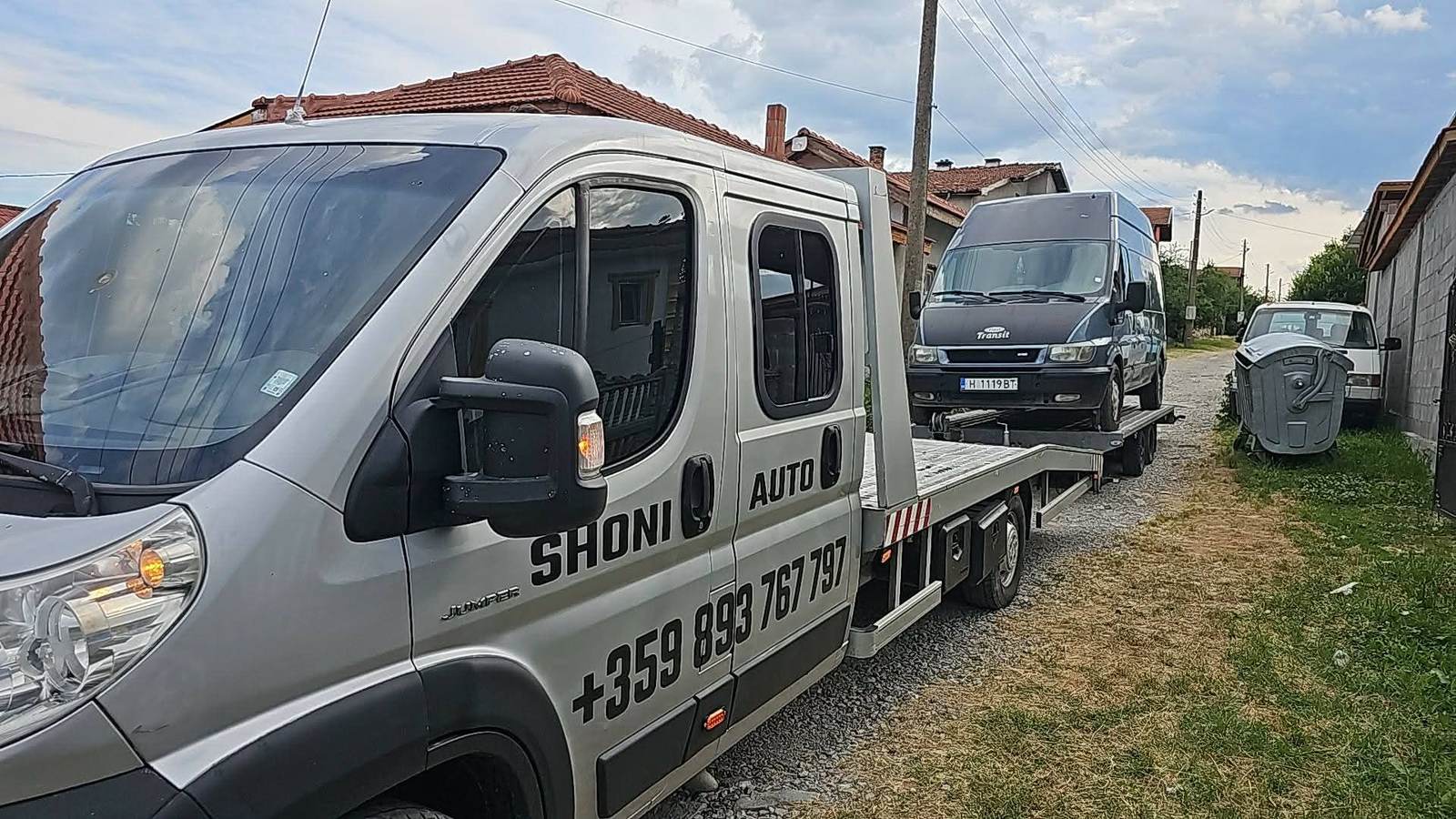 Автовоз Шони Ауто транспортира Ford Transit